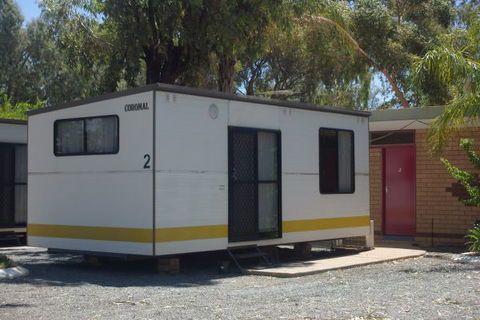 Goldminer Caravan Park - QLD Tourism 1