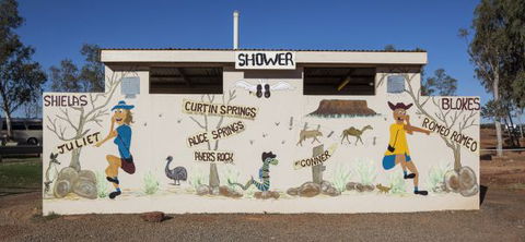 Curtin Springs Wayside Inn - QLD Tourism 12