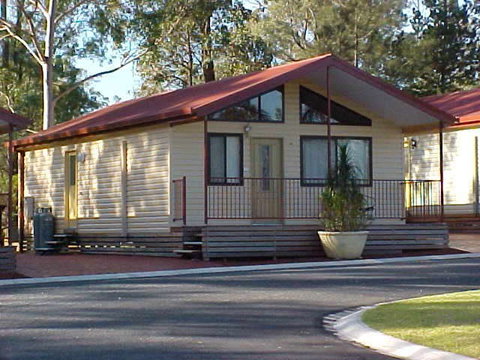 Sydney Getaway Holiday Park & Avina Van Village - QLD Tourism 0