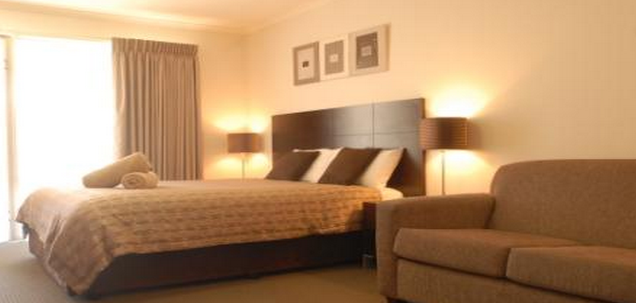 Tea House Motor Inn and Apartments - QLD Tourism