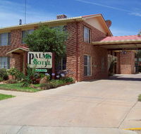 The Palms Motel - QLD Tourism