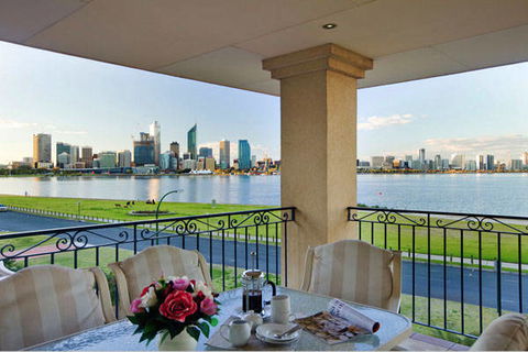 The Peninsula - Riverside Serviced Apartments - QLD Tourism 4