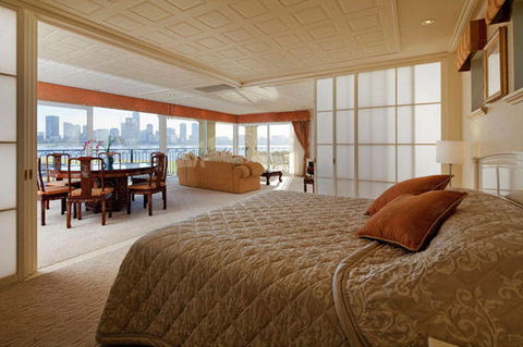 The Peninsula - Riverside Serviced Apartments - QLD Tourism 7