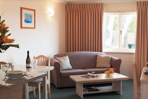 The Peninsula - Riverside Serviced Apartments - QLD Tourism 11