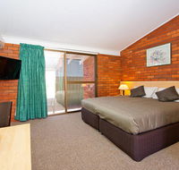 Plains Motor Inn - QLD Tourism