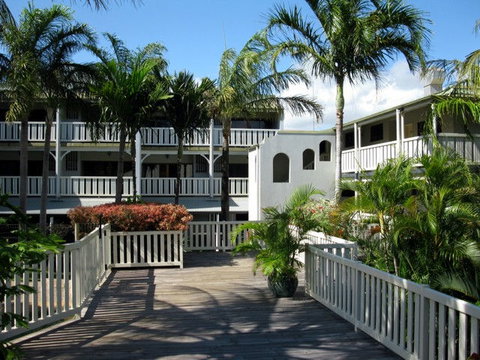 The Sovereign Resort Hotel - QLD Tourism 1
