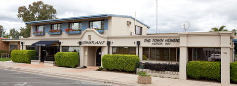 The Town House Motor Inn Goondiwindi - QLD Tourism 1