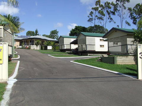 Tiaro Tourist StopOver - QLD Tourism 0