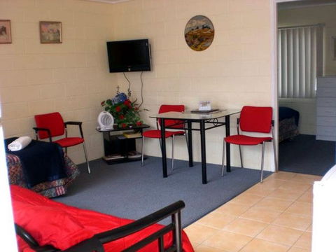 Top Spot Motel - Queensland Tourism 2