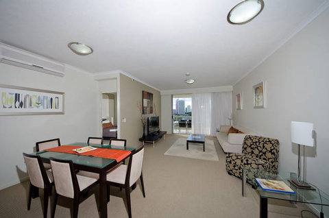 Trilogy Surfers Paradise - Queensland Tourism 0