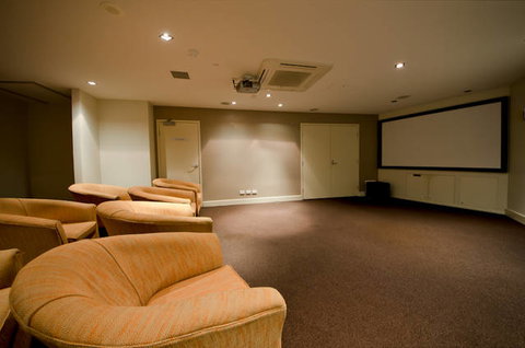 Trilogy Surfers Paradise - Queensland Tourism 4