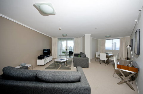 Trilogy Surfers Paradise - Queensland Tourism 5