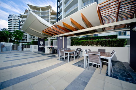 Trilogy Surfers Paradise - Queensland Tourism 10