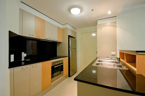 Trilogy Surfers Paradise - Queensland Tourism 8