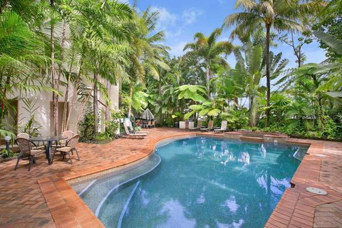 Tropic Towers Apartments - QLD Tourism 5