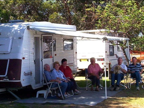 Victor Harbor Holiday And Cabin Park - Queensland Tourism 1