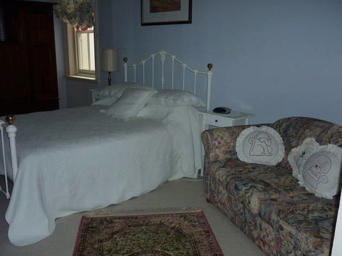Whalers Cottage B & B - QLD Tourism 2