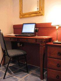 Xenia Central Studio Accommodation - QLD Tourism 1