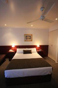 Xenia Central Studio Accommodation - QLD Tourism 3