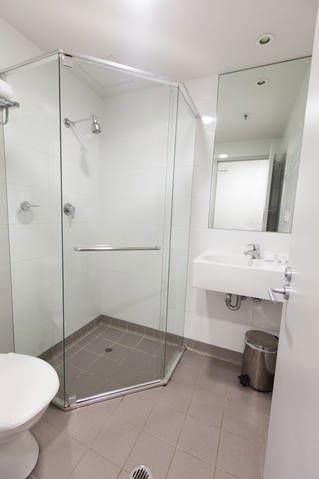 Y Hotel Hyde Park - QLD Tourism 11