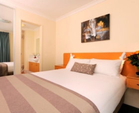 Assured Waterside Apartments - QLD Tourism 1