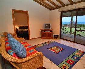 Chandlers Smiths Beach Villas - Queensland Tourism 1