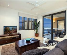 Absolute Waterfront Luxury Apartments - Queensland Tourism 5