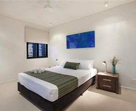Absolute Waterfront Luxury Apartments - Queensland Tourism 7