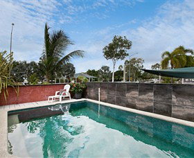 Beachside Tropical Retreat - Queensland Tourism 1
