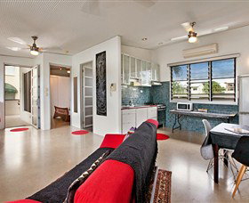 Beachside Tropical Retreat - Queensland Tourism 2