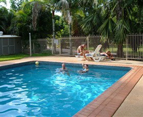 Shady Lane Tourist Park - QLD Tourism 0