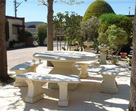 Hillview Motel - QLD Tourism 0