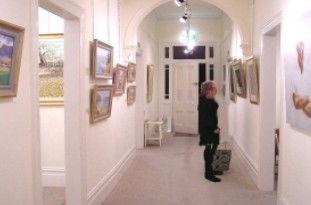 Australian Guild Of Realist Artists - QLD Tourism 0