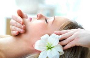 Glow Retreat - QLD Tourism 3