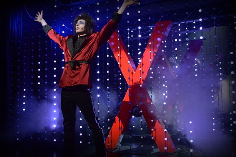 Draculas Cabaret Restaurant - Queensland Tourism 3