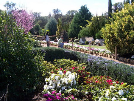 Abingdon Miniature Village - QLD Tourism 3