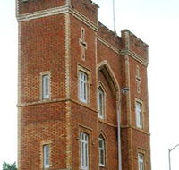 Barracks Archway - Queensland Tourism