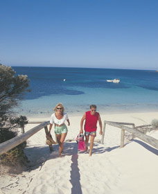 Parakeet Bay - QLD Tourism 0