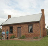 Sandalwood Yards and Tipperary School - Queensland Tourism