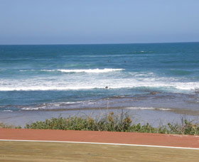 Flat Rocks - QLD Tourism 0