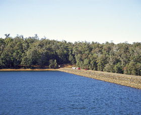 Waroona Dam - QLD Tourism 0