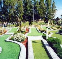 West Beach Mini Golf - QLD Tourism