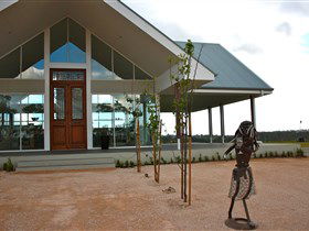 ArtWine Cellar Door - Queensland Tourism 0