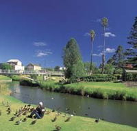Strathalbyn Market - Queensland Tourism