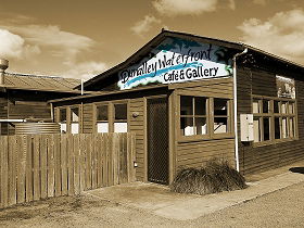 Dunalley Waterfront Cafe And Gallery - QLD Tourism 0