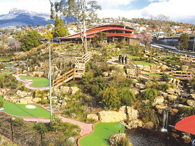 Putters Adventure Golf - QLD Tourism 0