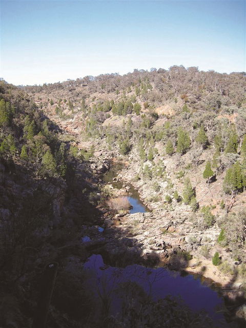 Molonglo Gorge - Queensland Tourism 0