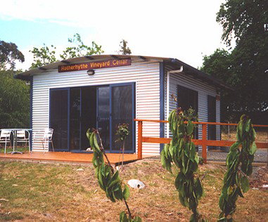 Rotherhythe Vineyard - QLD Tourism 0