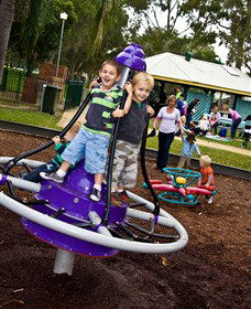 Laguna Park - QLD Tourism 0