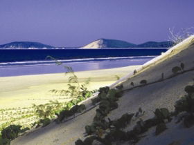 Cooloola, Great Sandy National Park - Queensland Tourism 0